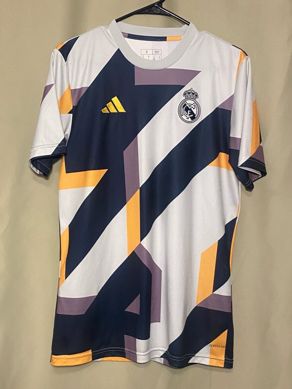 Real Madrid 2023/24 Adidas Pre Match Soccer Jersey Kit Grey Slim Fit Men’s S